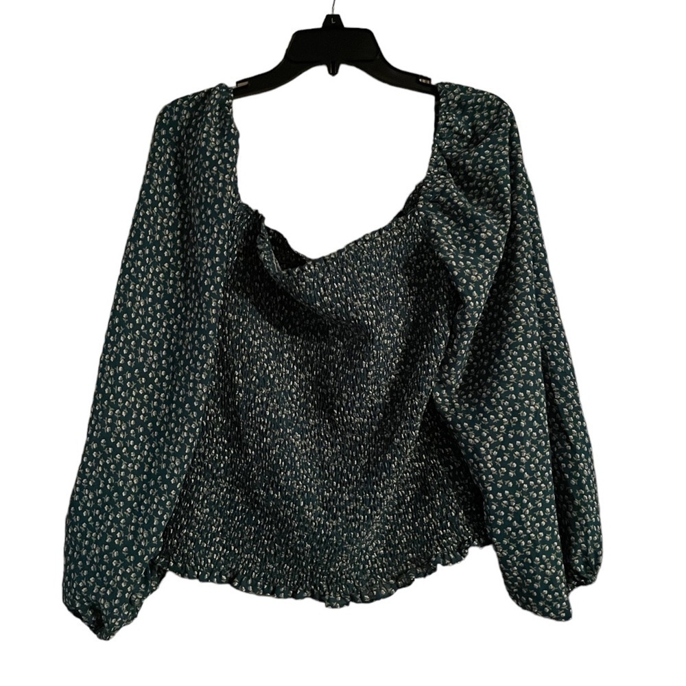 NWT BTFBM Floral Blouse